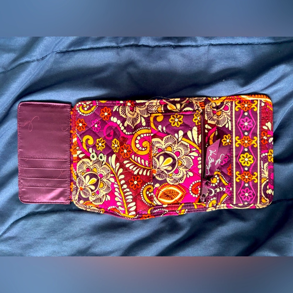 Like new! Vera Bradley never used wallet